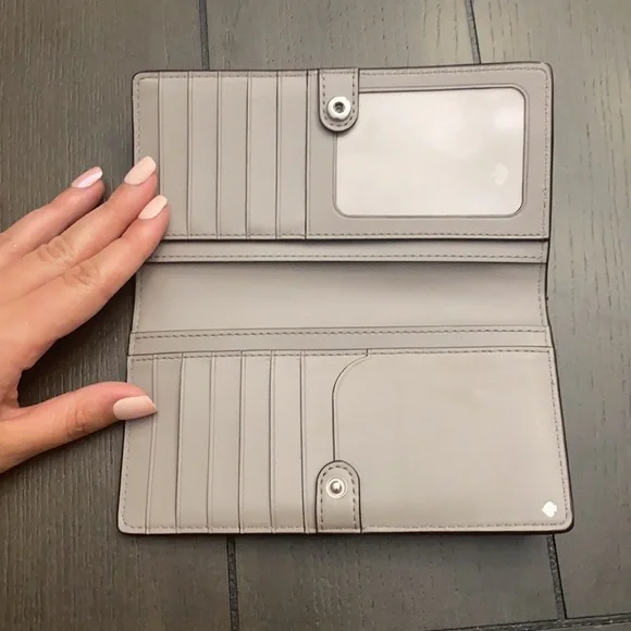 Kate Spade NEW YORK wallet - Picture 3 of 6